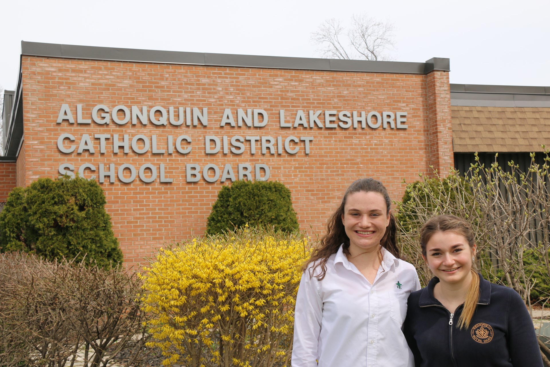 incoming and outgoing student trustee