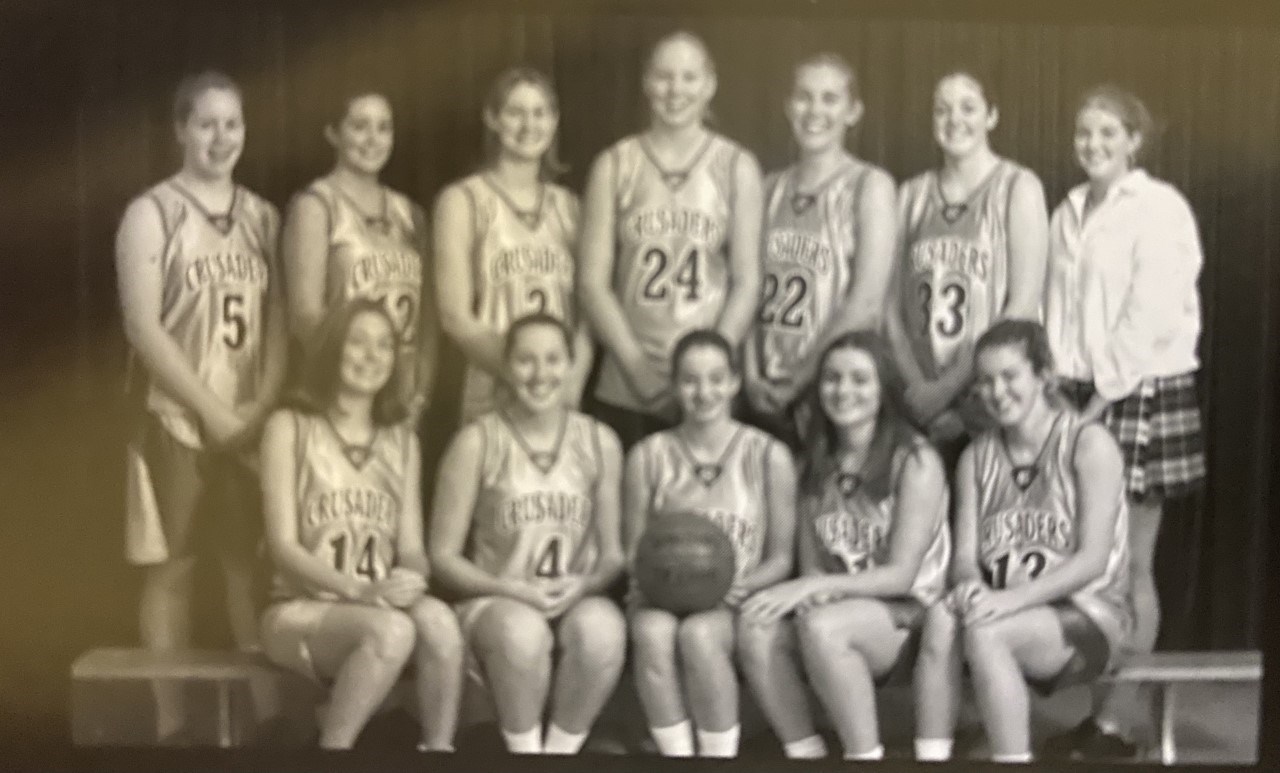 Sr. Girls Basketball Team 2004